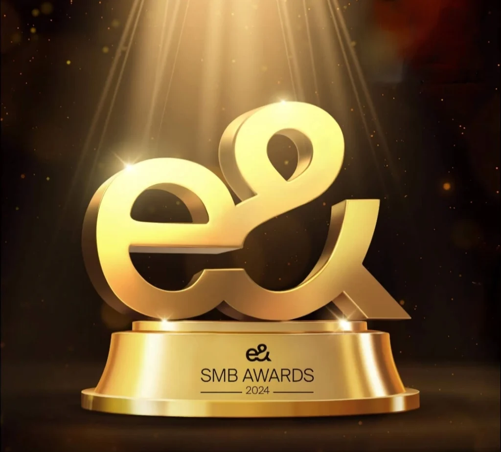 E& Gold Metal Trophy
